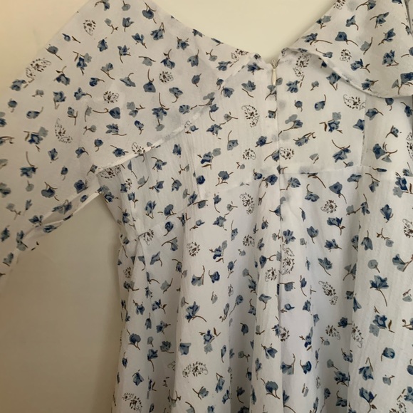 Off shoulder Romper, Blue White Floral,  M - Picture 7 of 9